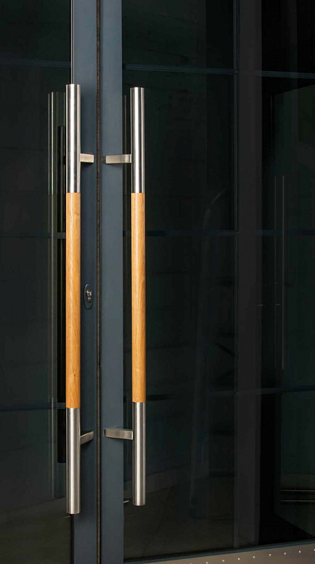 Дверная ручка Эксклюзив 6 со вставкой из дуба