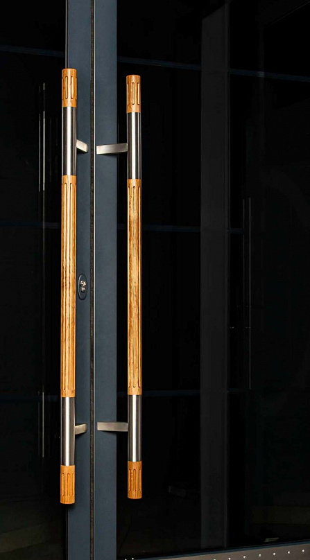 Дверная ручка Эксклюзив 6 из дуба на кронштейне